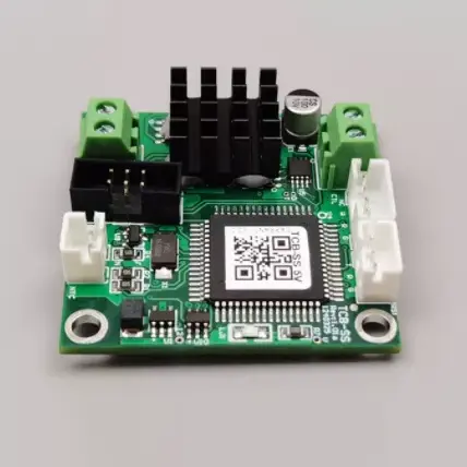 Controler de temperatură TCB-SS cu dimensiune ultracompactă și conceput pentru micro TEC